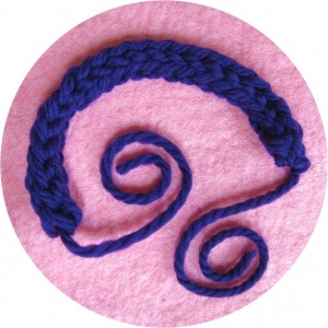 ROUND FINGERKNIT